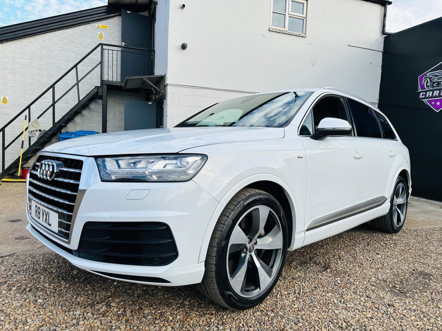 Audi Q7 Listing Image