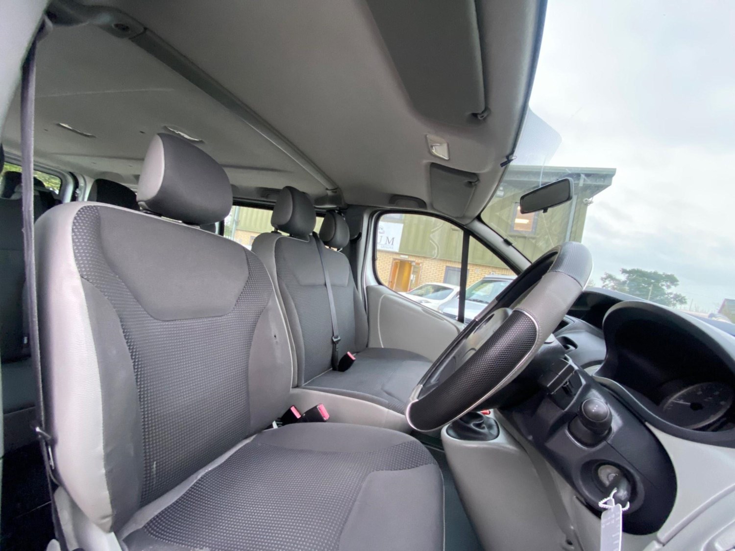 Vauxhall Vivaro Listing Image