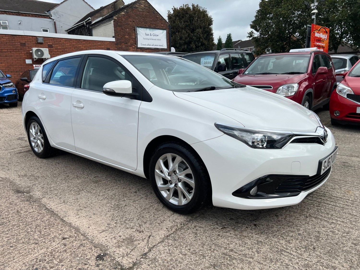 Toyota Auris Listing Image