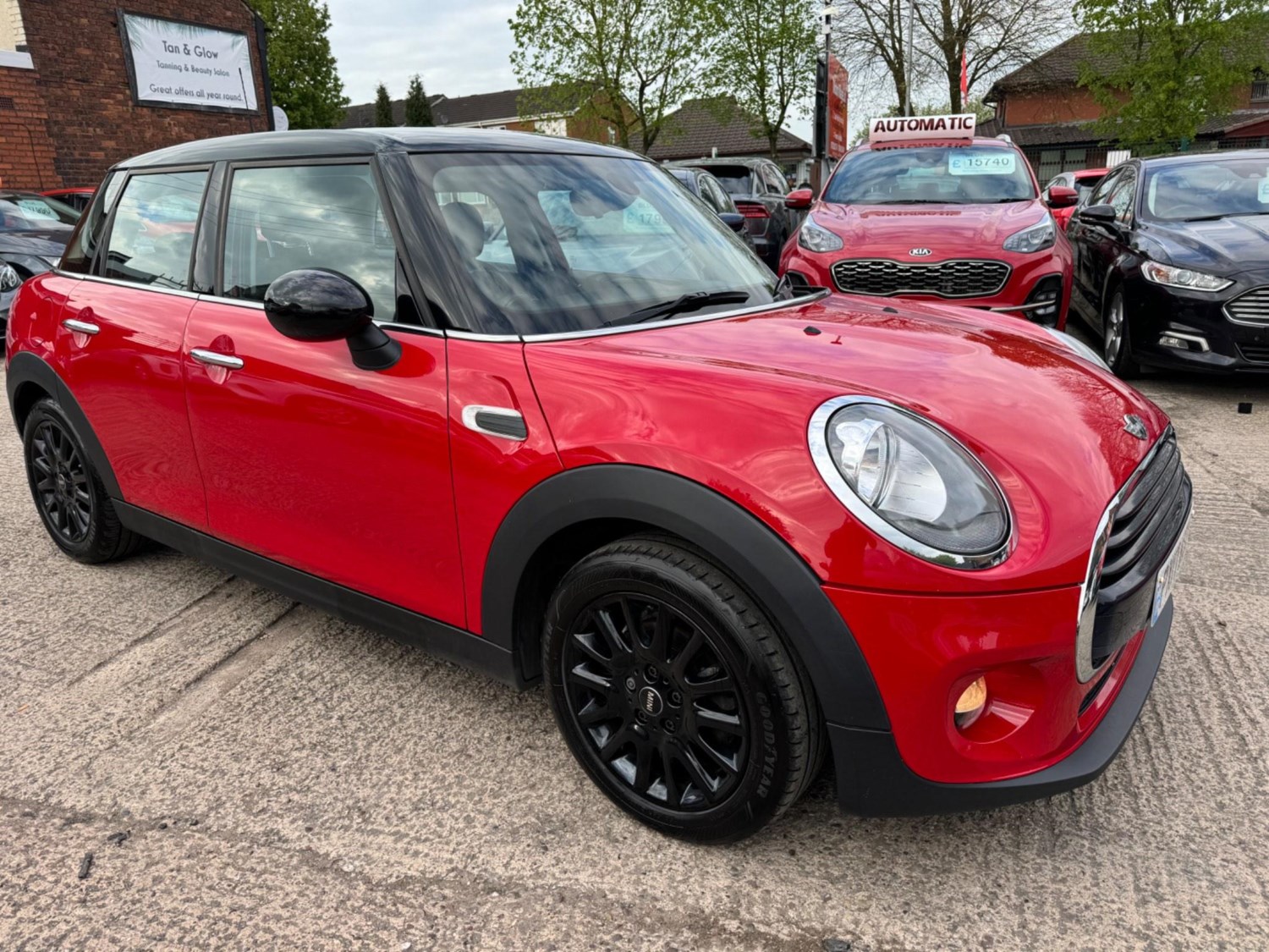 MINI Hatch Listing Image