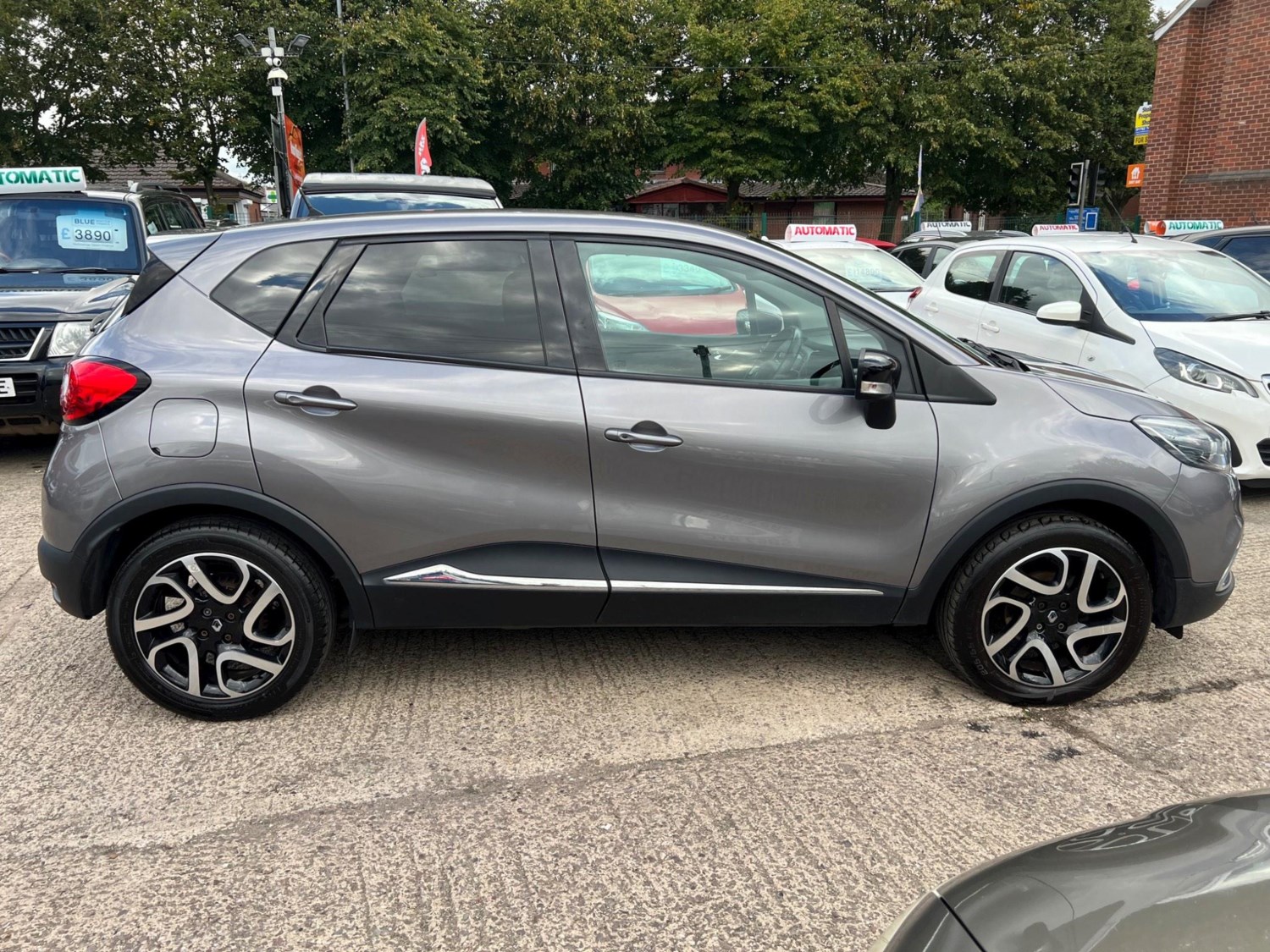 Renault Captur Listing Image