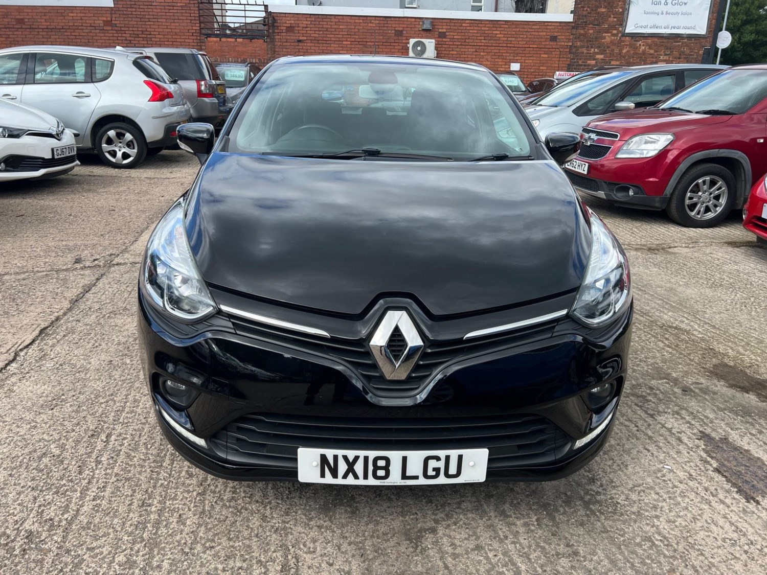 Renault Clio Listing Image