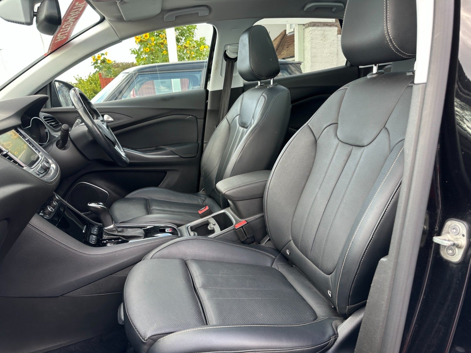 Vauxhall Grandland X Listing Image