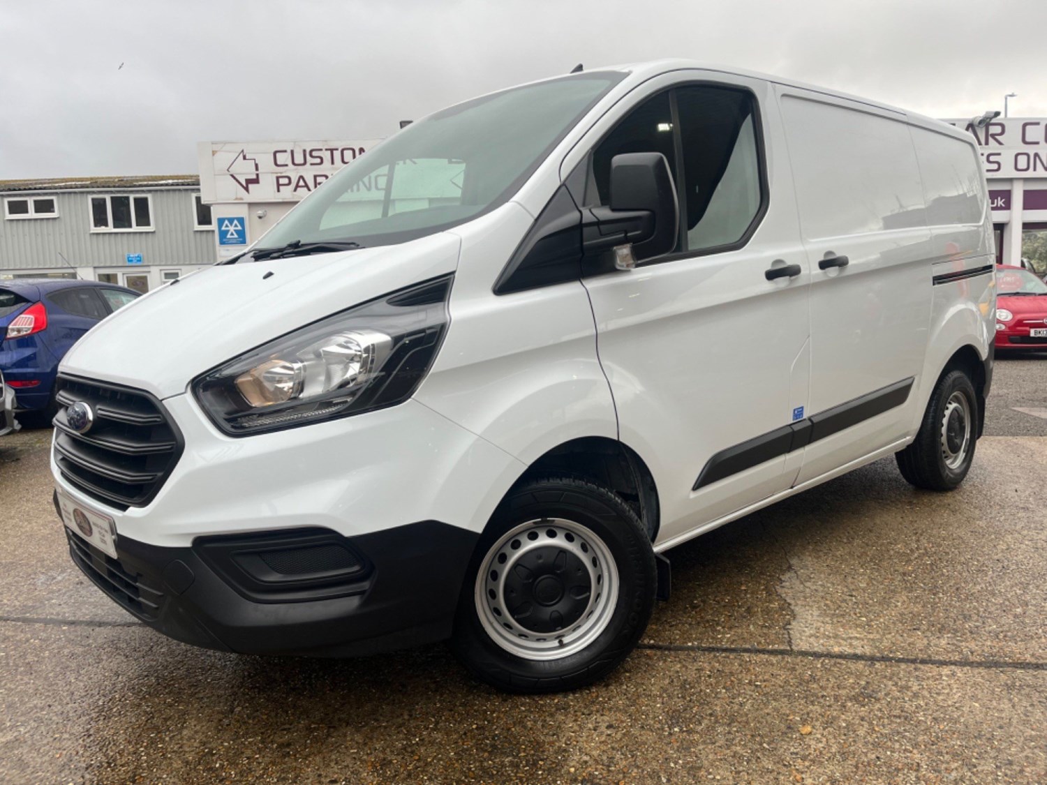 Ford Transit Custom Listing Image