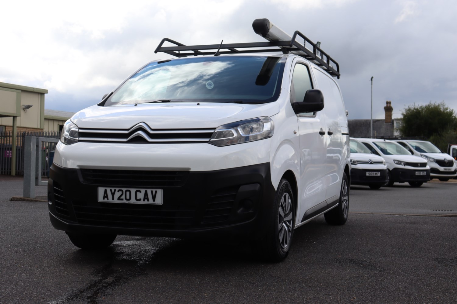 Citroen Dispatch Listing Image