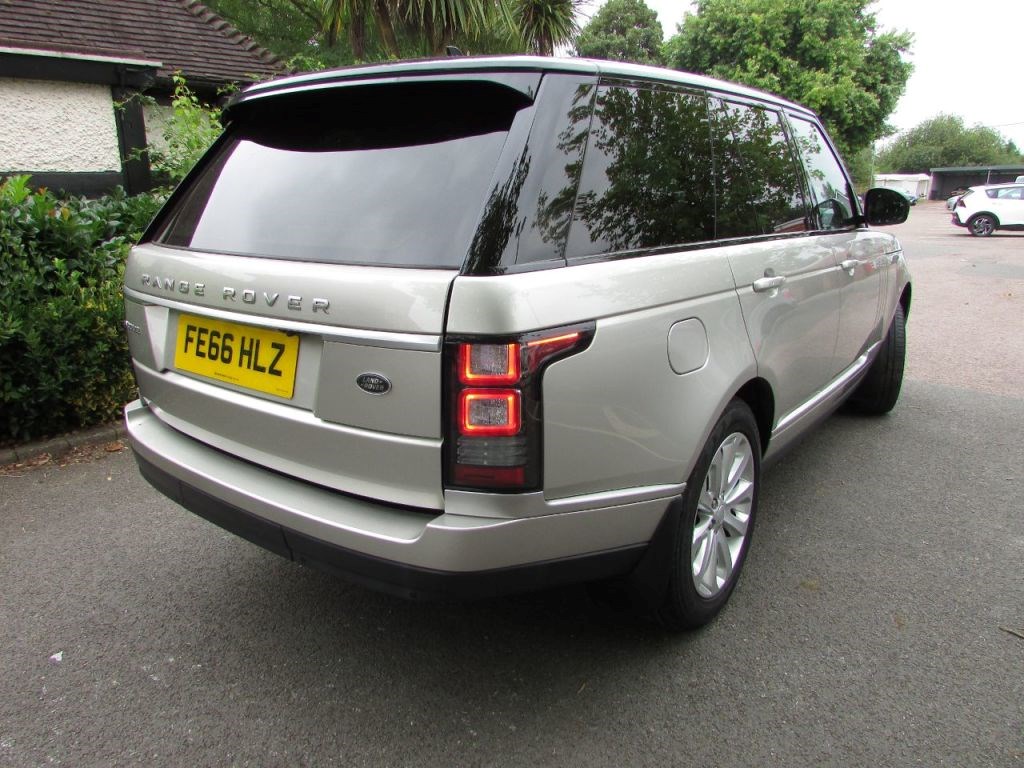 Land Rover Range Rover Listing Image