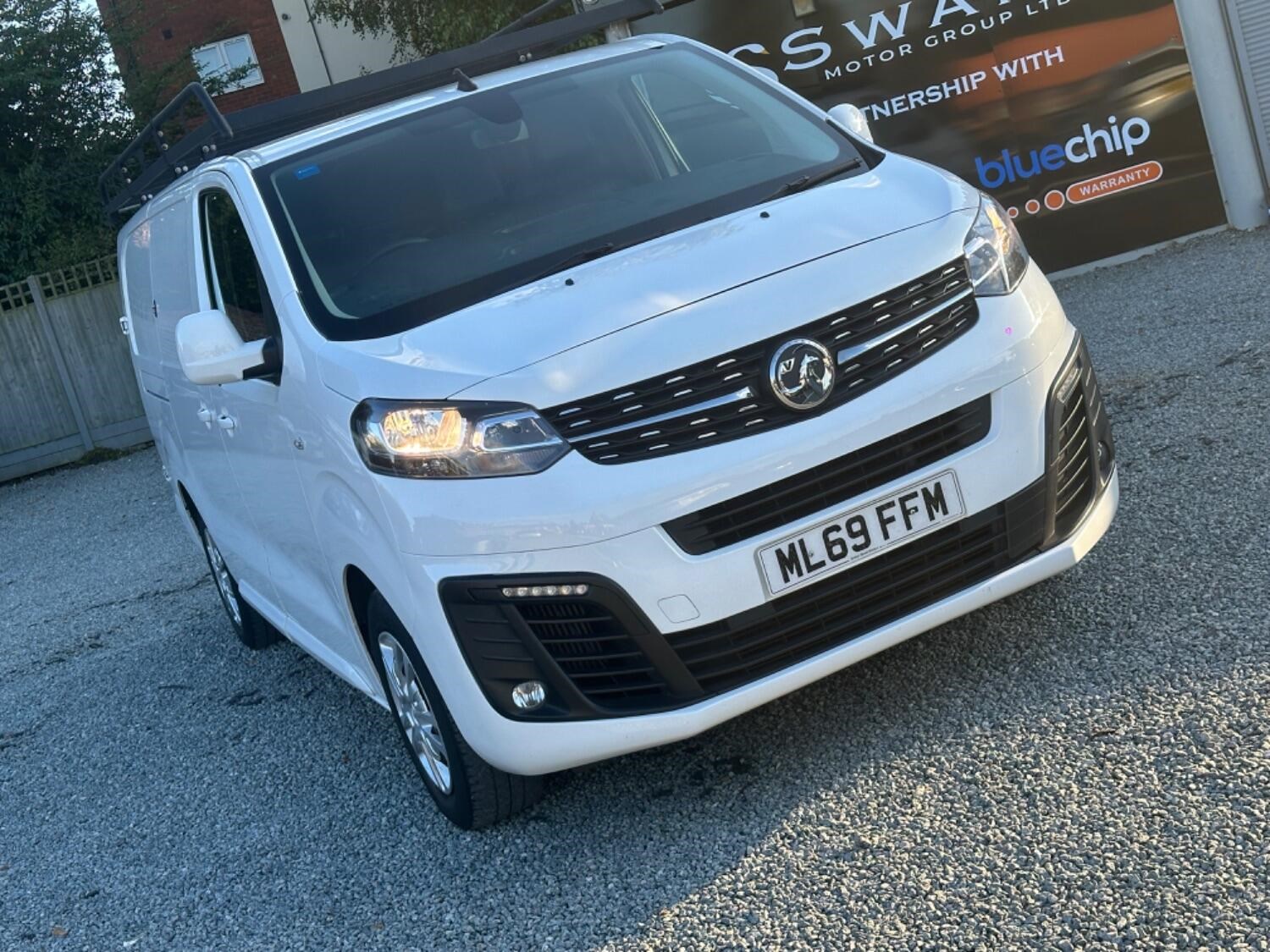 Vauxhall Vivaro Listing Image