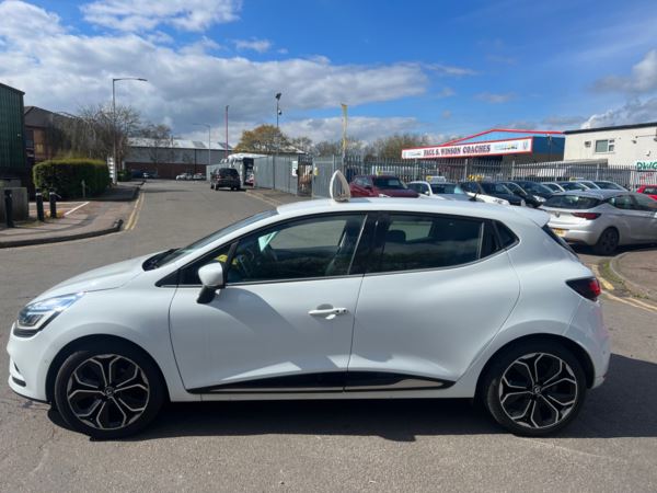 2018 (67) Renault Clio 0.9 TCE 90 Signature Nav 5dr heated seats For Sale In Loughborough, Leicestershire