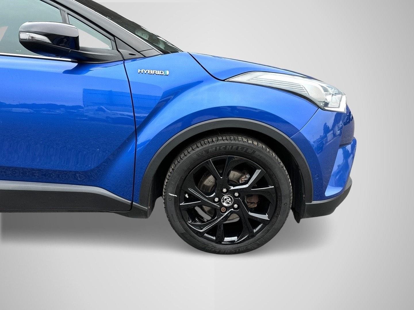 Toyota C-HR Listing Image