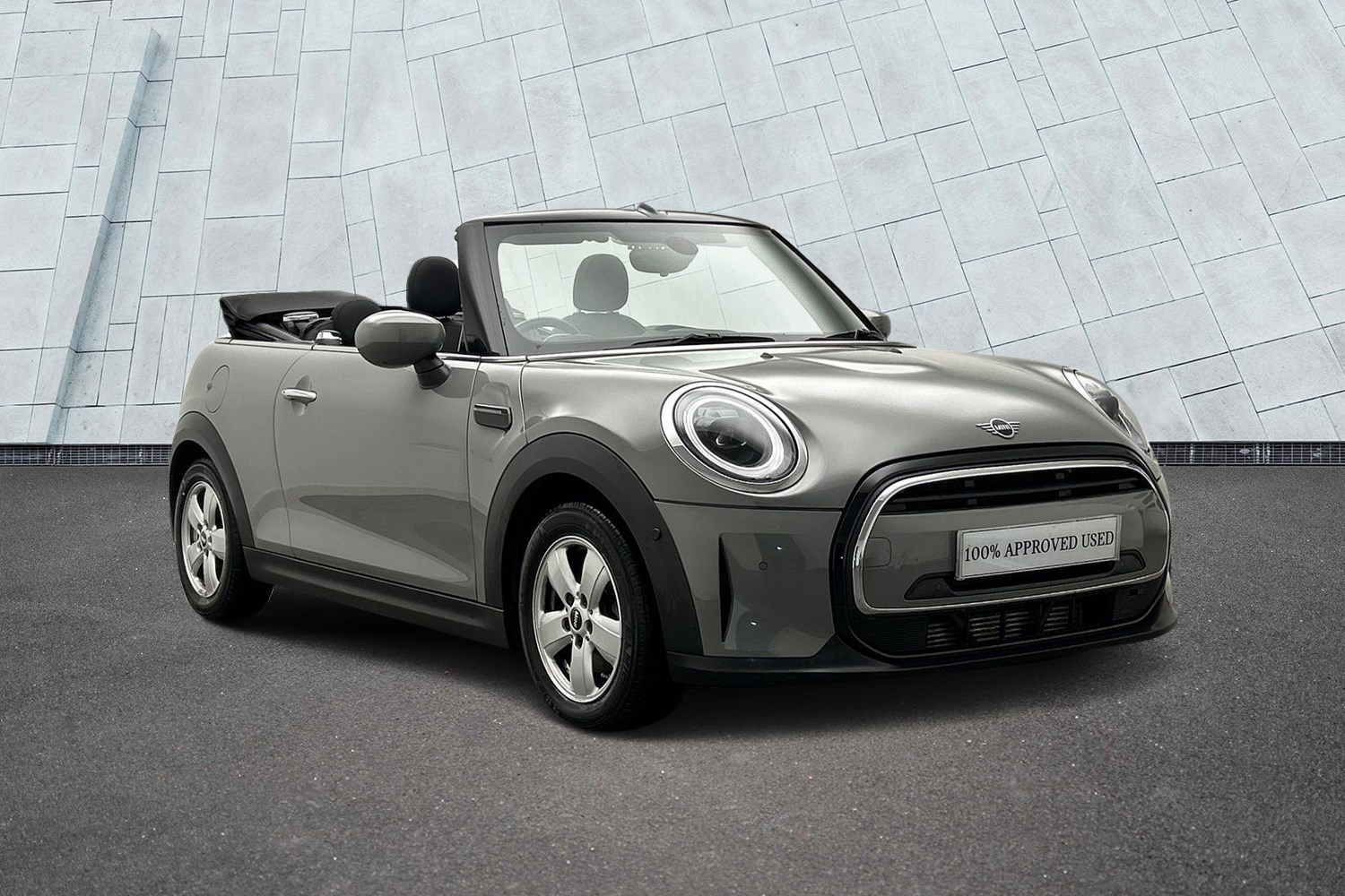 MINI Convertible Listing Image