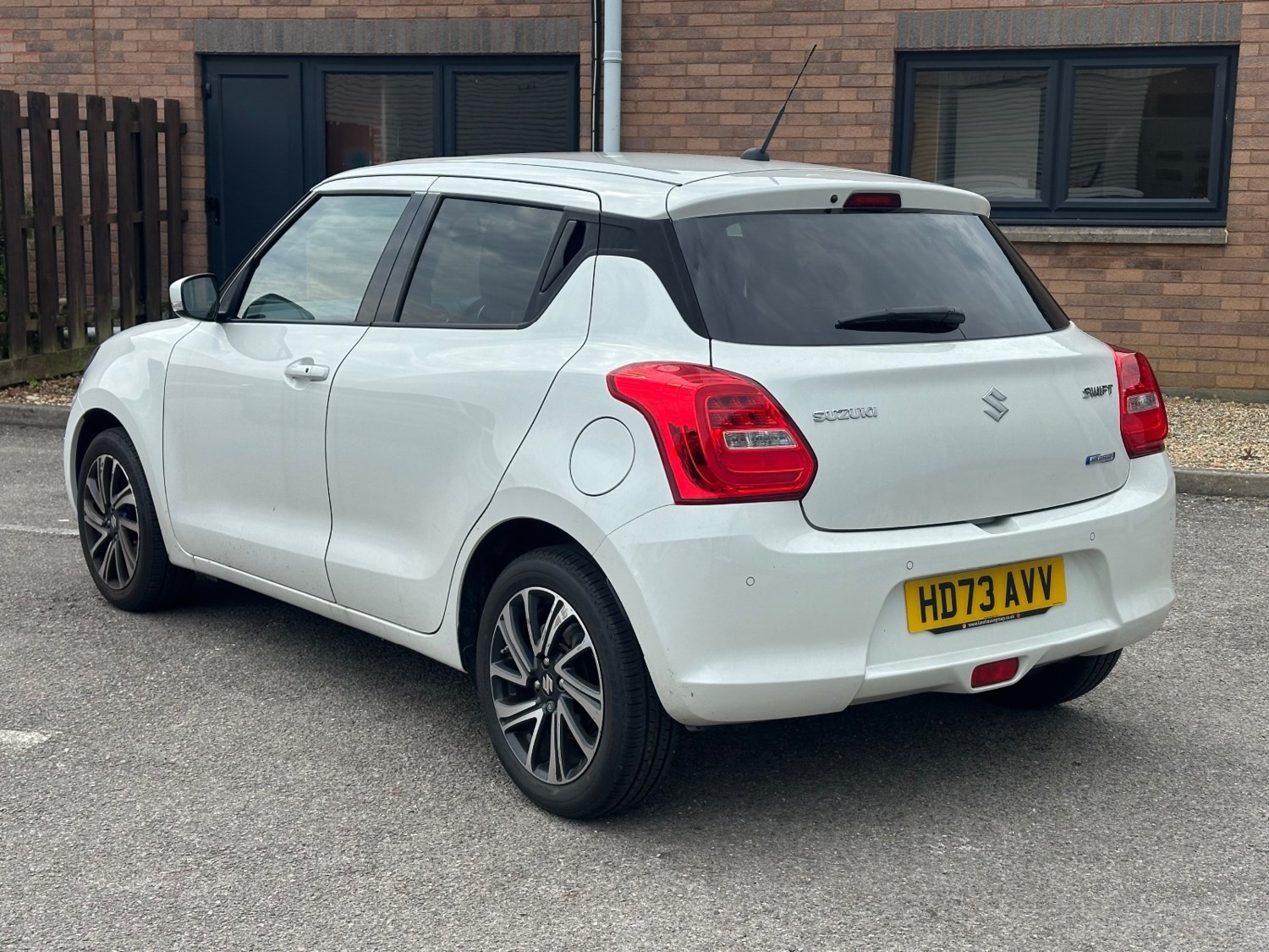 Suzuki Swift Listing Image