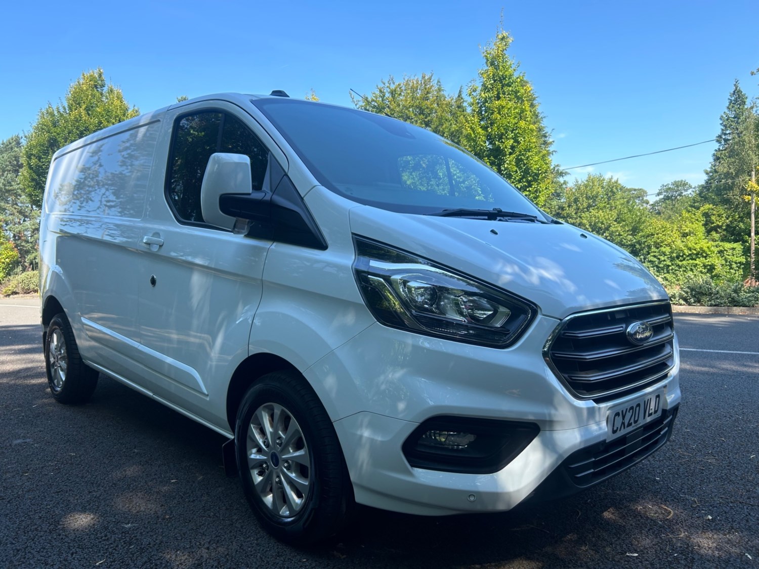 Ford Transit Custom Listing Image