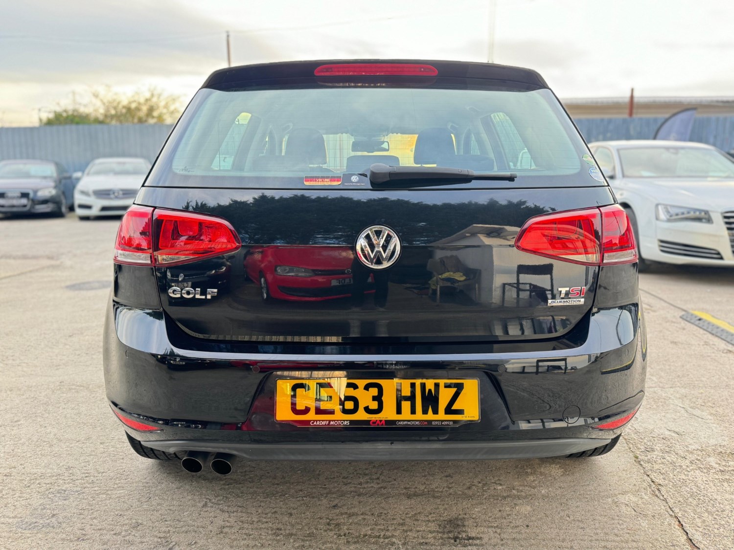 Volkswagen Golf Listing Image