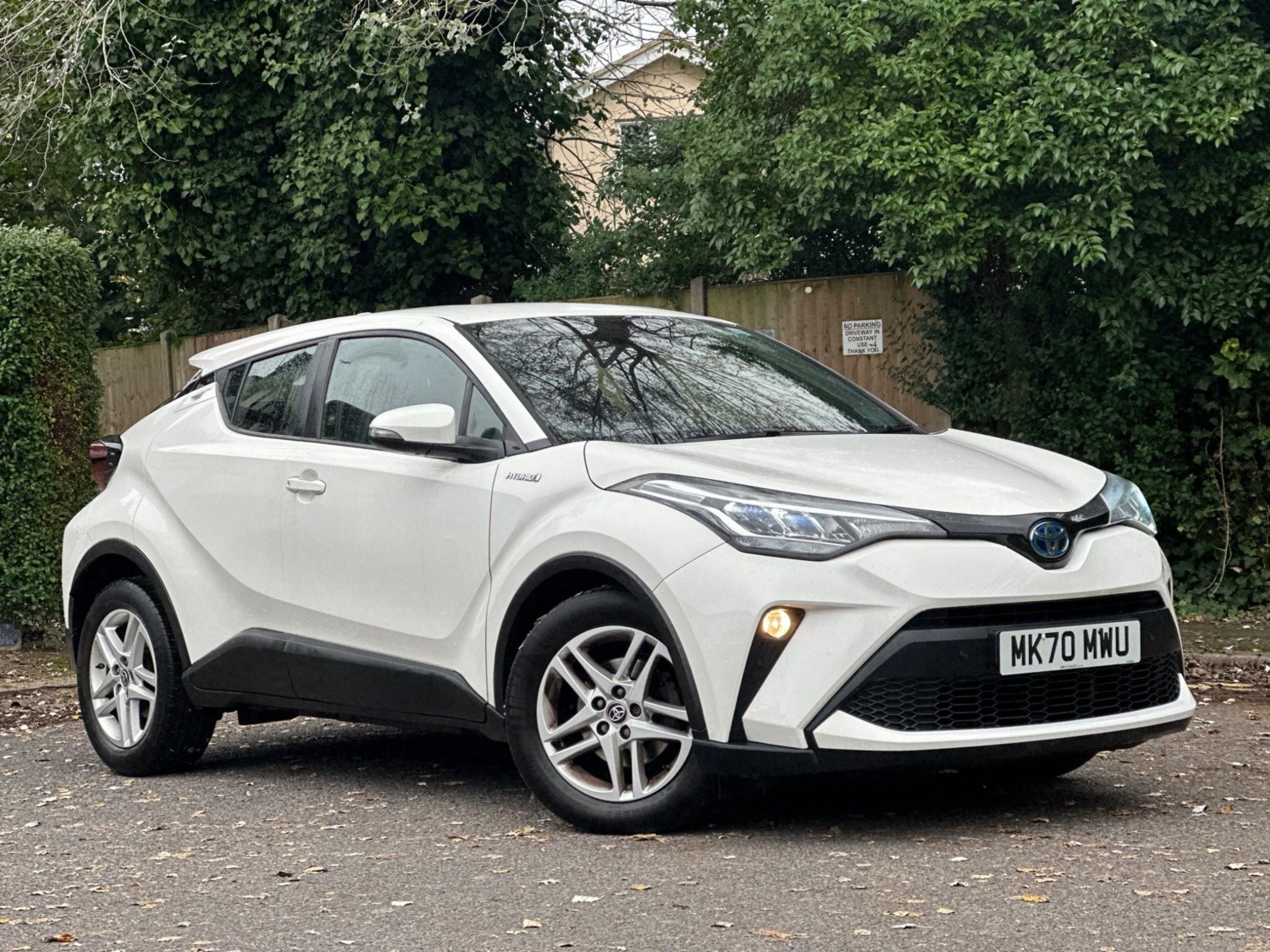 Toyota C-HR Listing Image