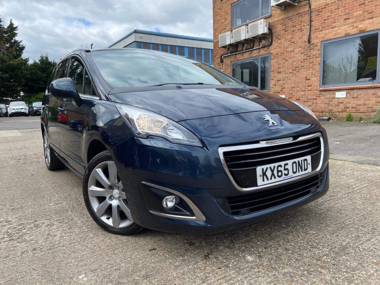 Peugeot 5008 Listing Image