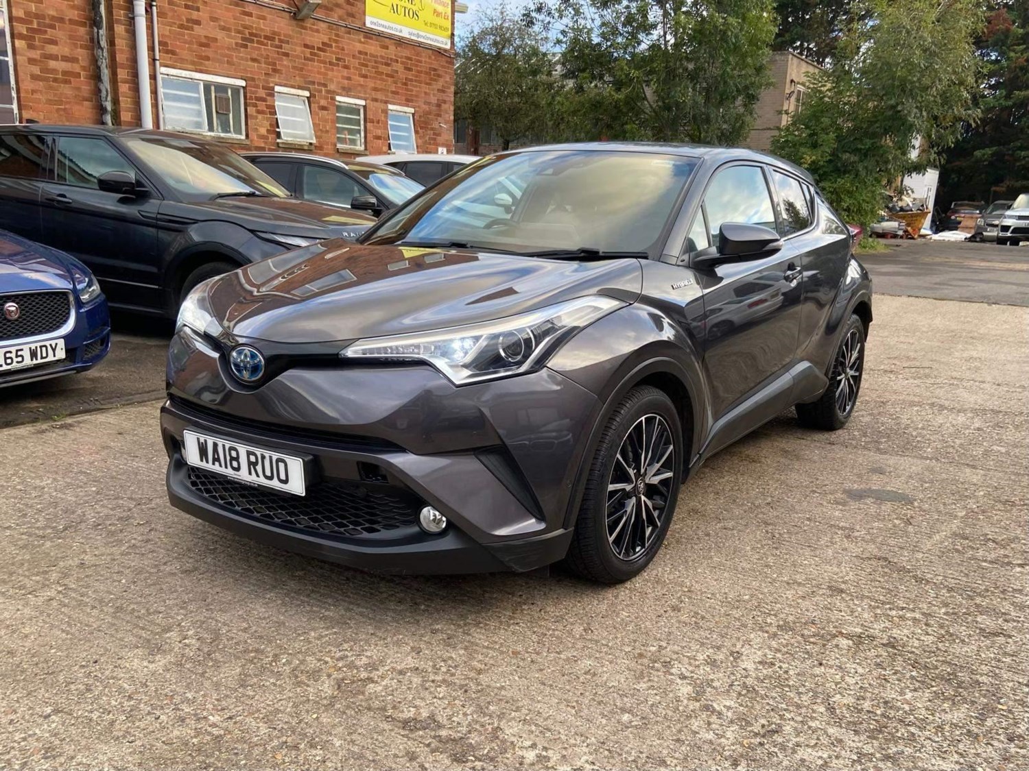 Toyota C-HR Listing Image