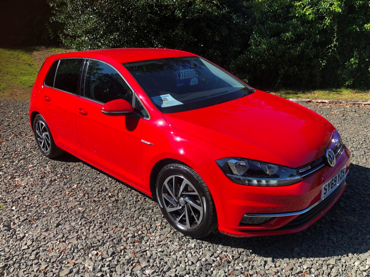 Volkswagen Golf Listing Image