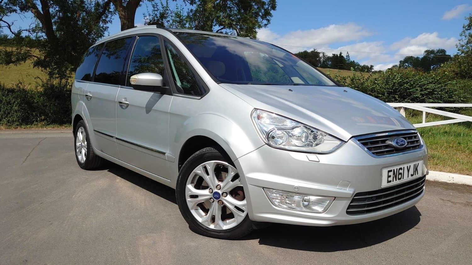 Ford Galaxy Listing Image