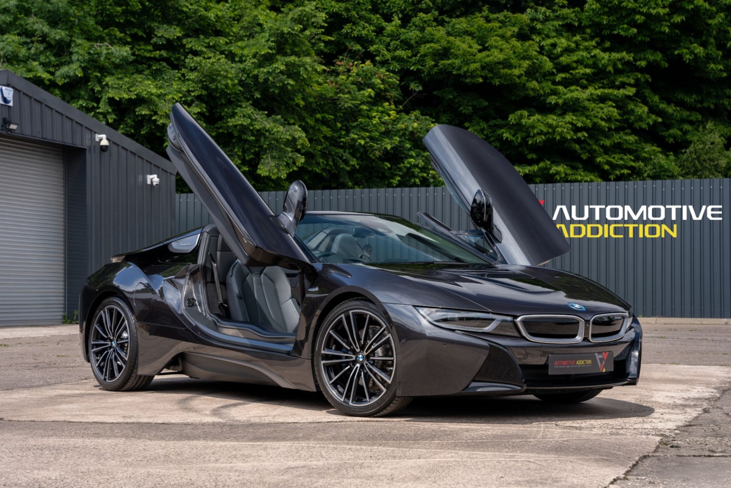 BMW i8 Listing Image