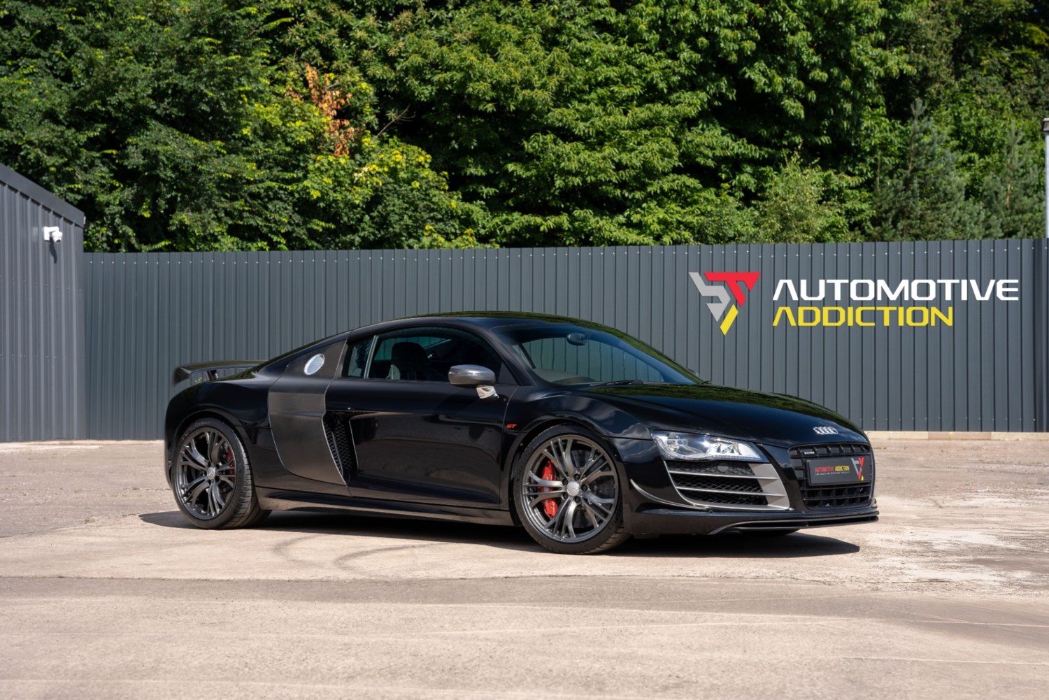 Audi R8 Listing Image