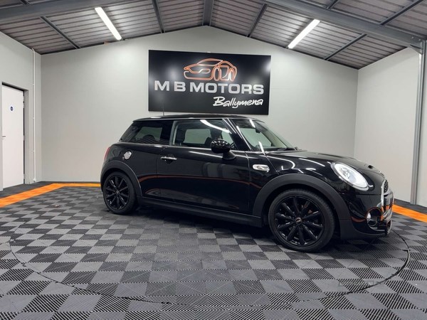 MINI Hatch Listing Image