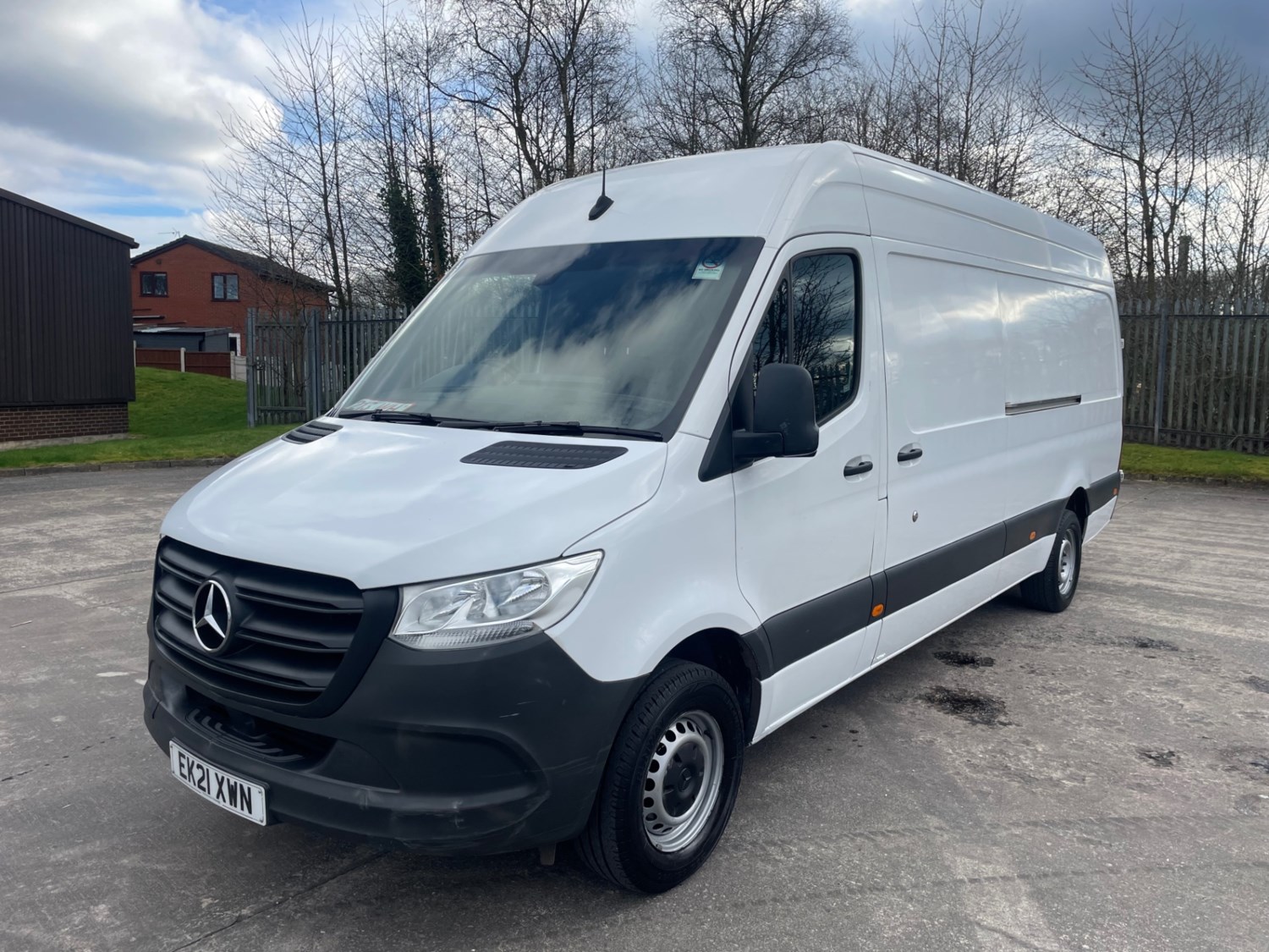 Mercedes-Benz Sprinter Listing Image