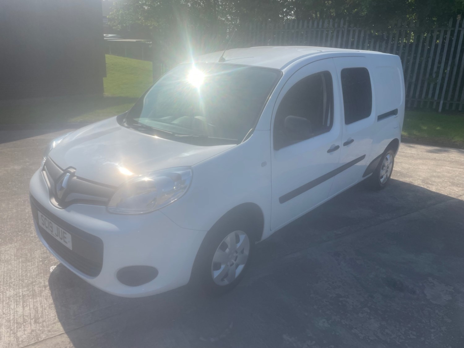 Renault Kangoo Listing Image