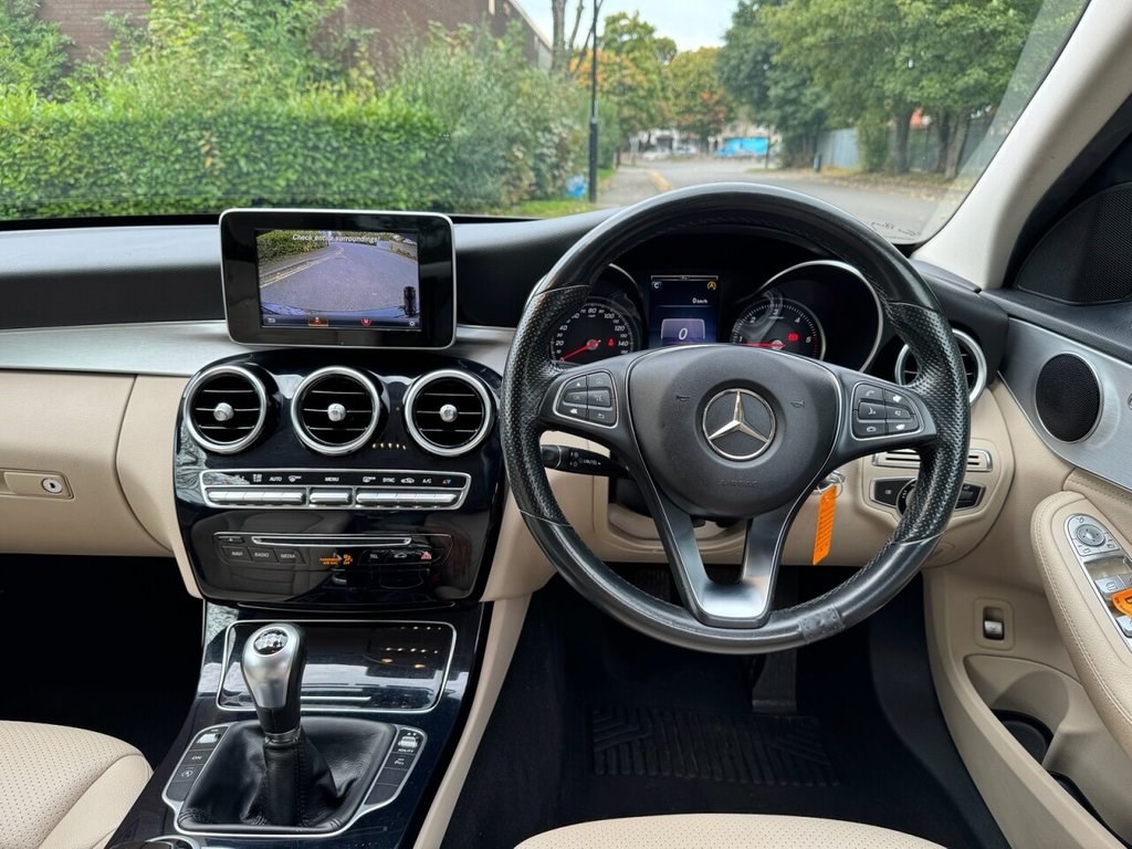 Mercedes-Benz C-Class Listing Image