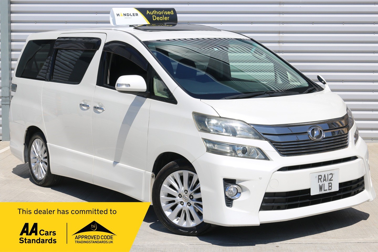 Toyota Vellfire Listing Image