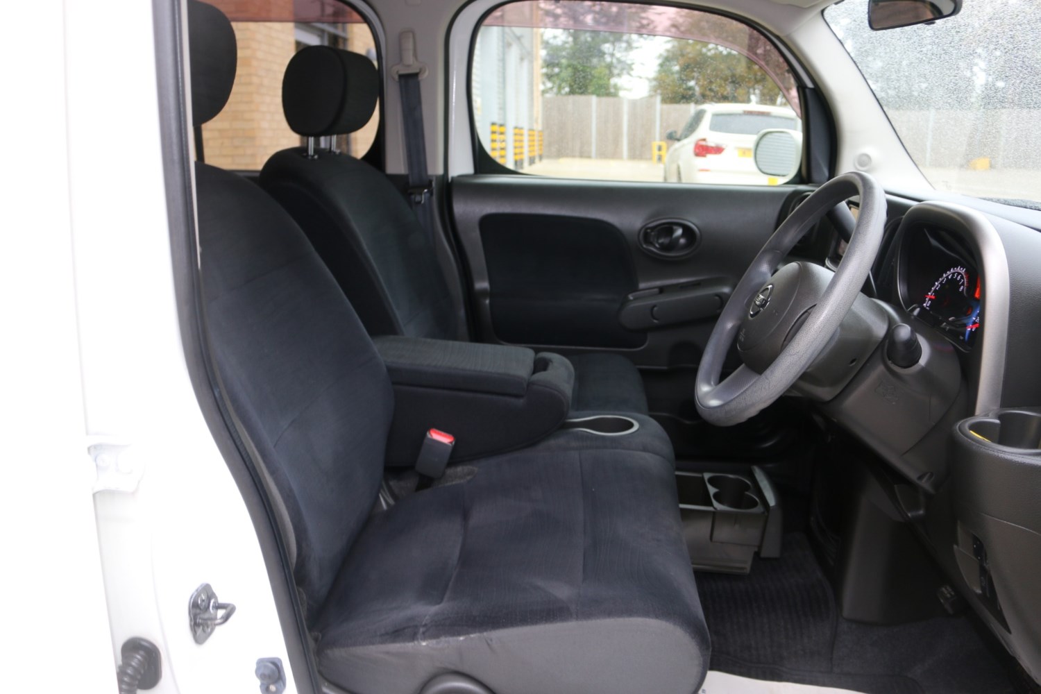 Nissan Cube Listing Image