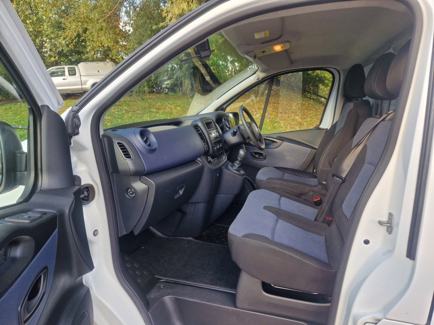 Vauxhall Vivaro Listing Image