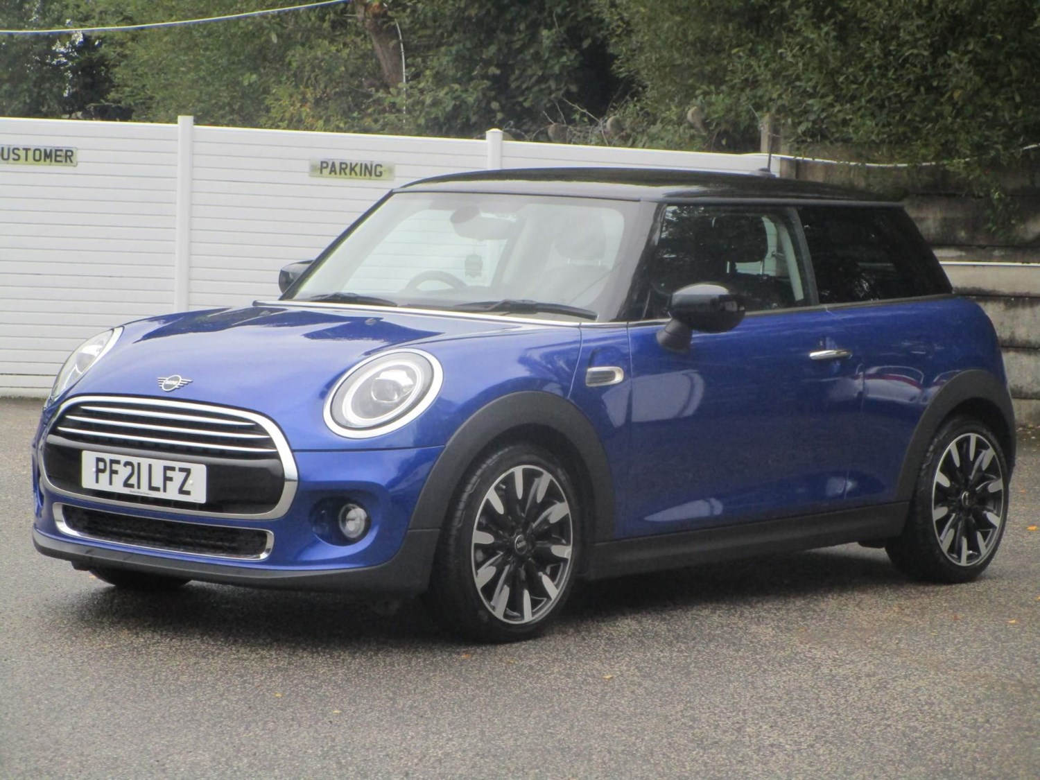 MINI Hatch Listing Image