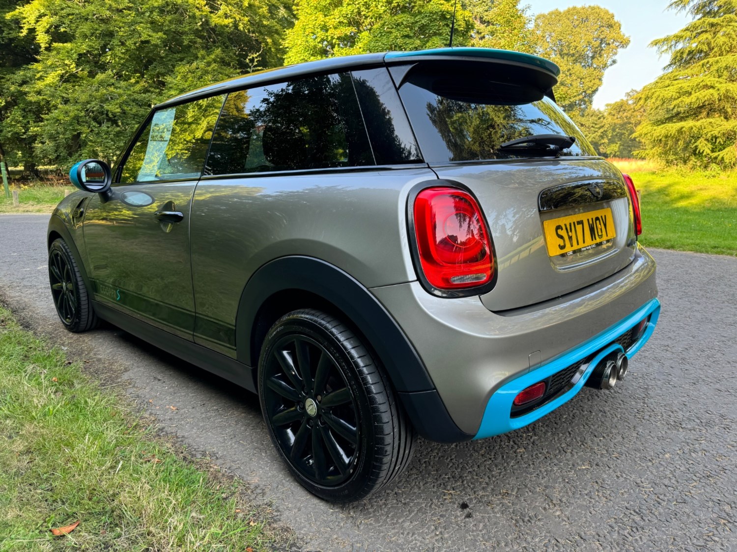 MINI Hatch Listing Image