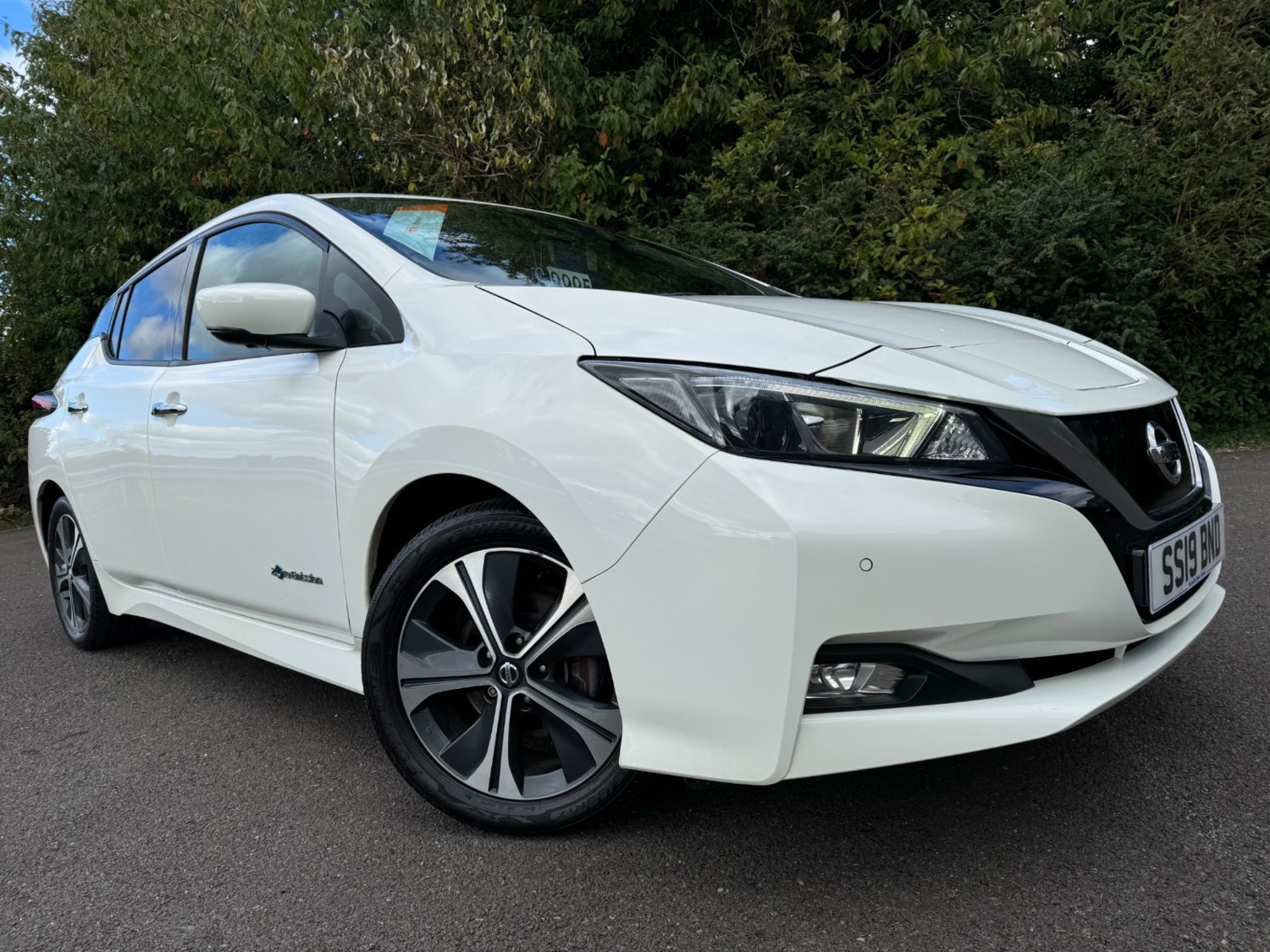 Nissan Leaf Listing Image