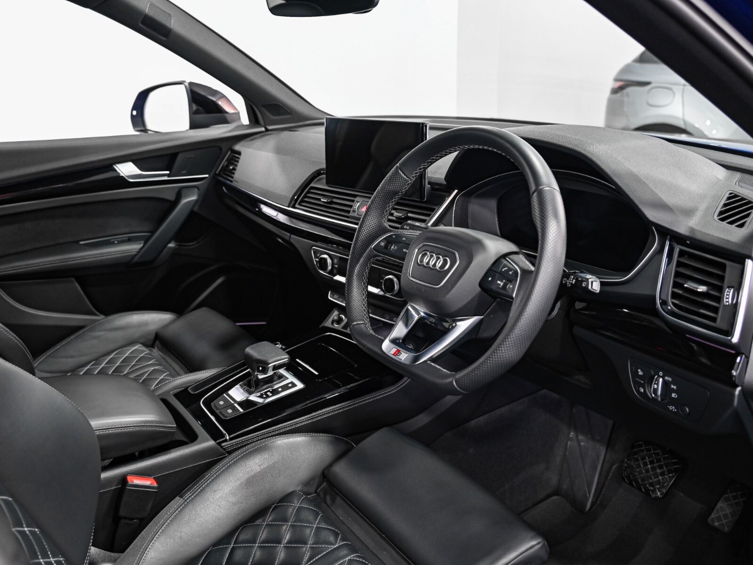 Audi Q5 Listing Image