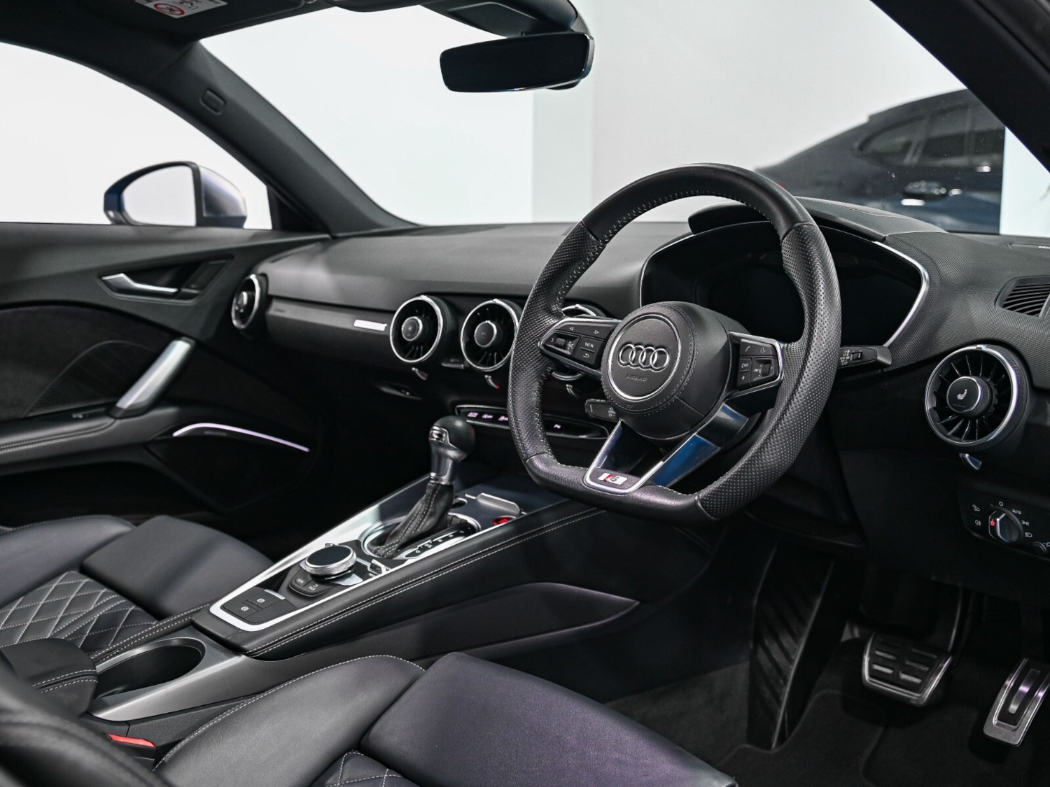 Audi TT Listing Image