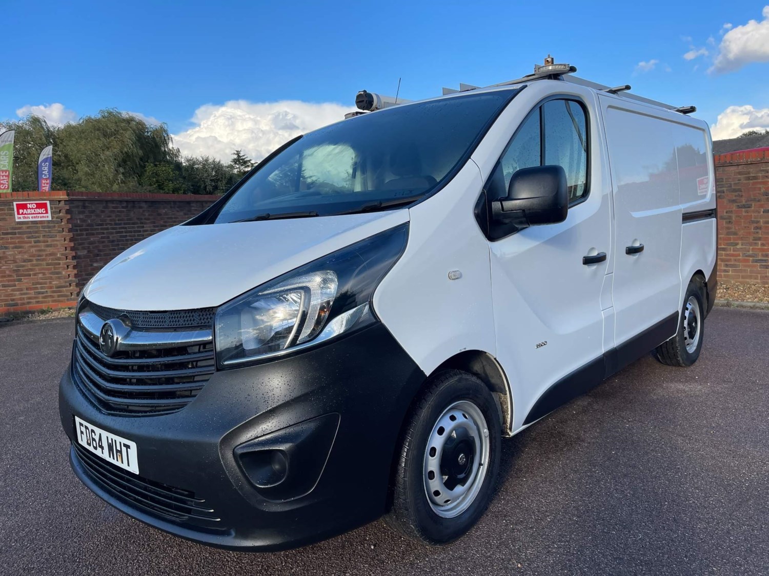 Vauxhall Vivaro Listing Image