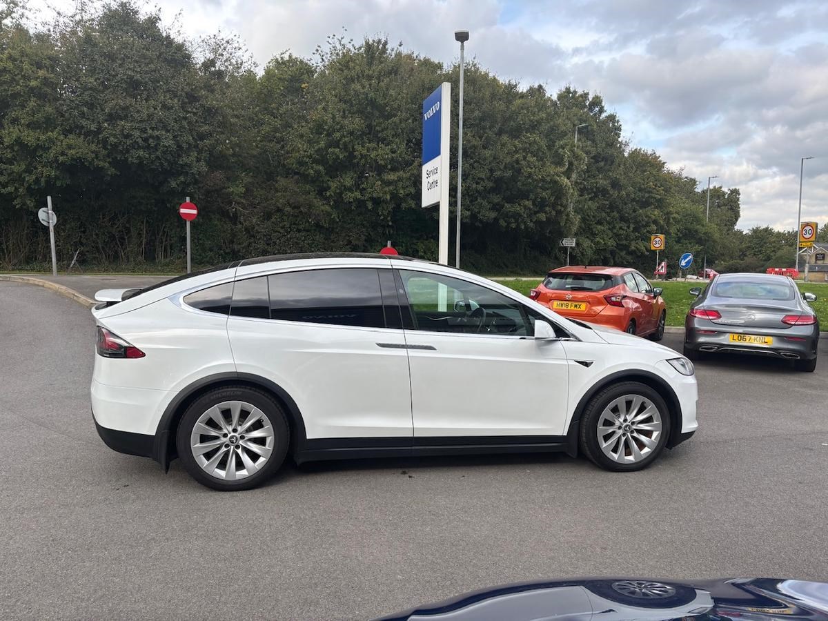 Tesla Model X Listing Image