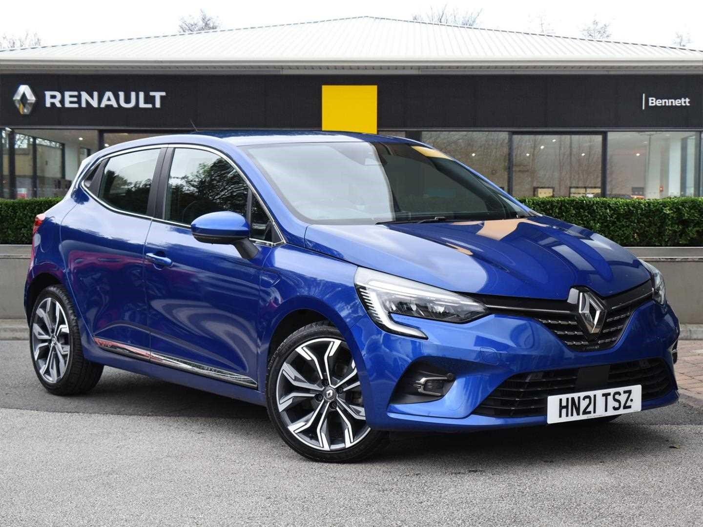 Renault Clio Listing Image