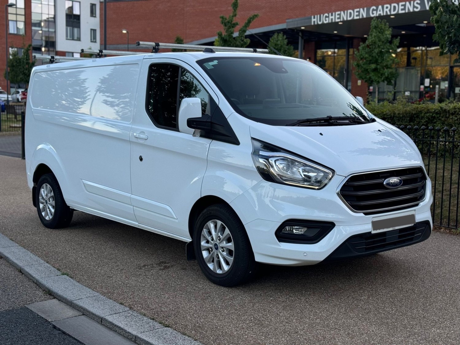 Ford Transit Custom Listing Image