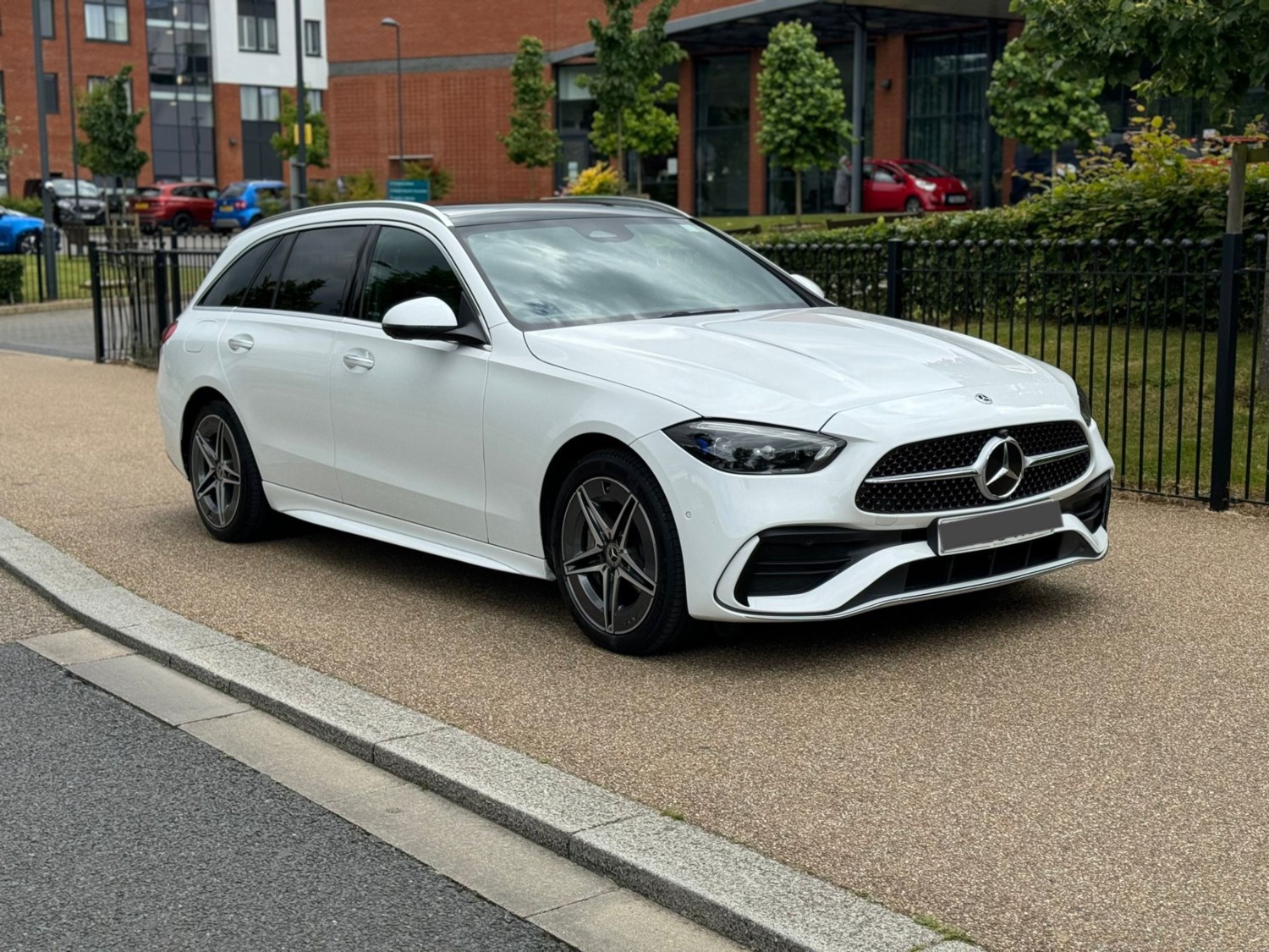 Mercedes-Benz C-Class Listing Image