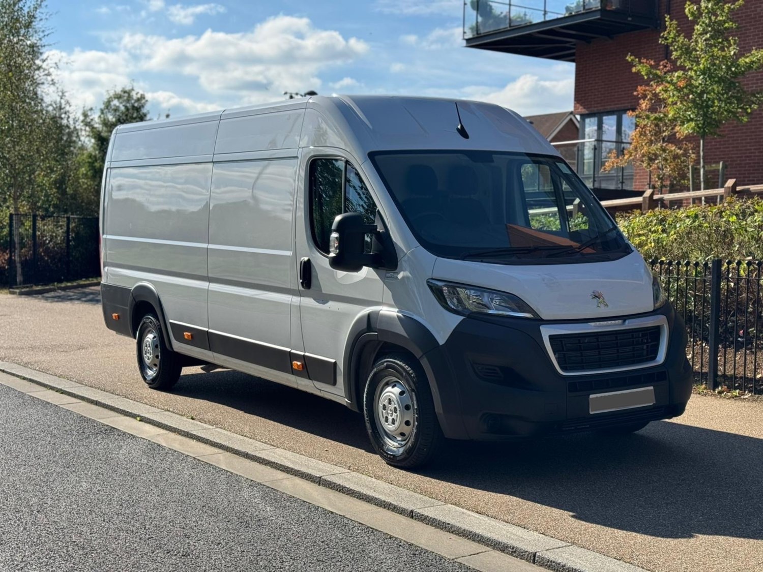 Peugeot Boxer Listing Image