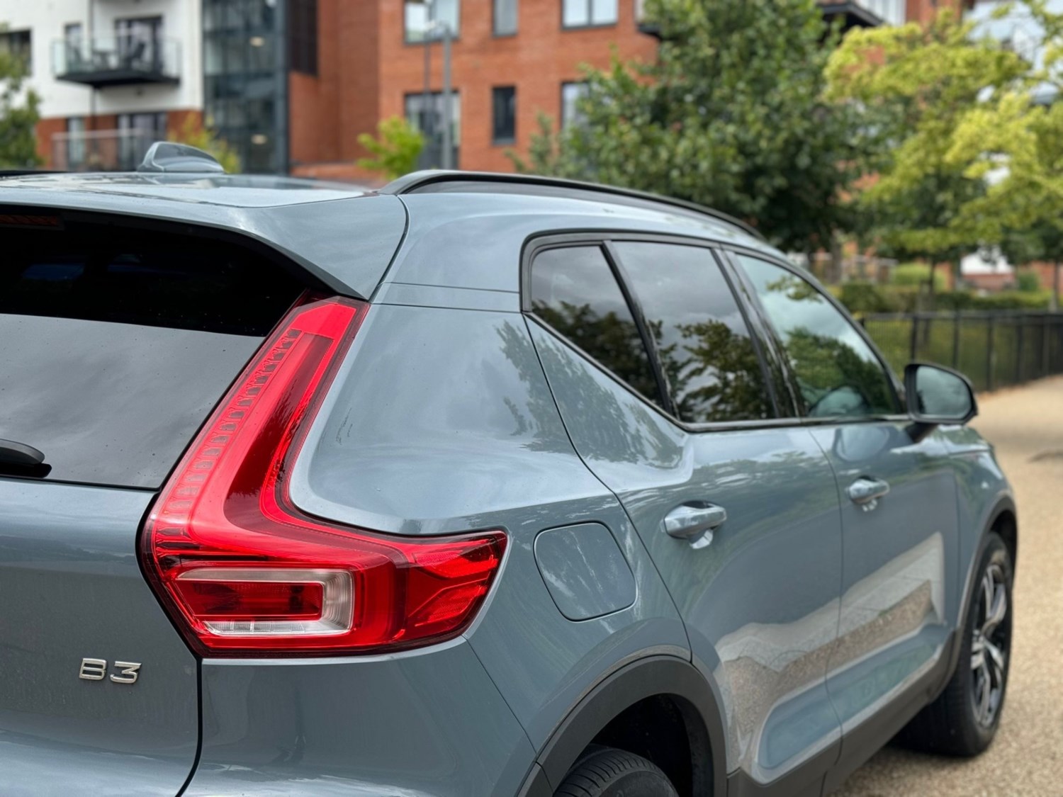 Volvo XC40 Listing Image