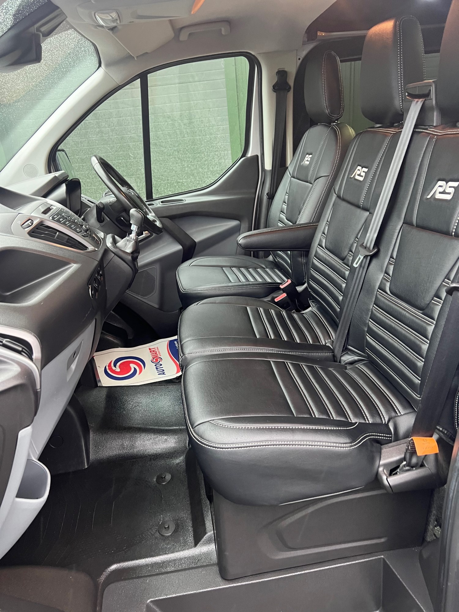 Ford Transit Custom Listing Image