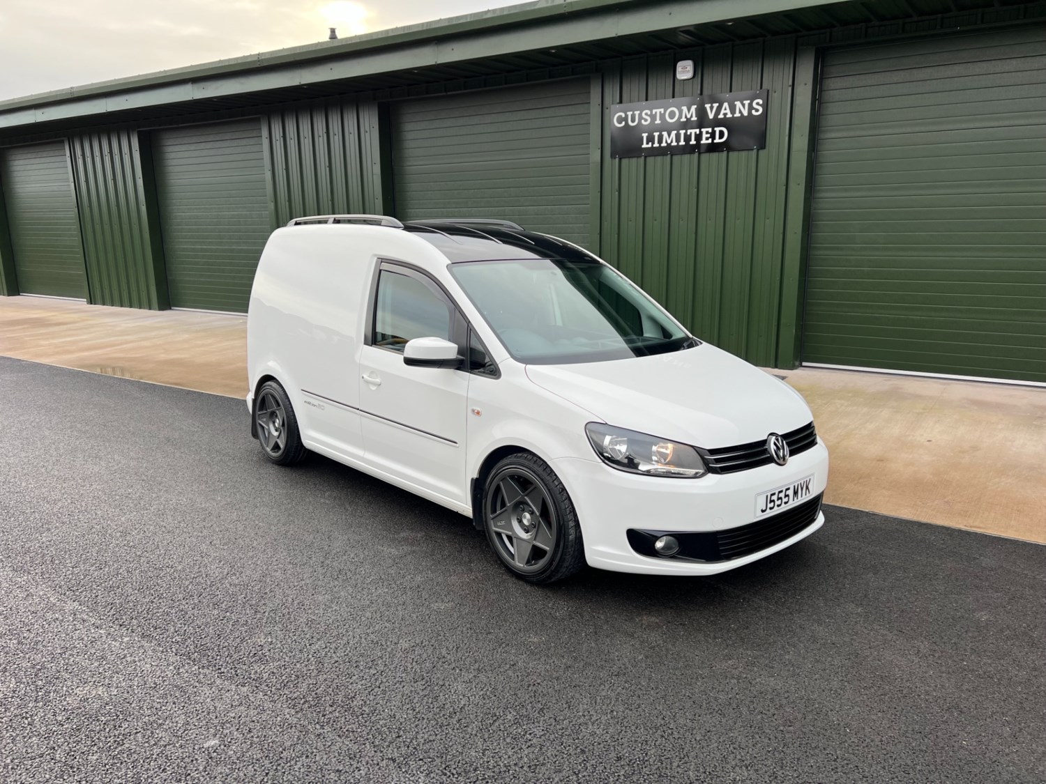 Volkswagen Caddy Listing Image