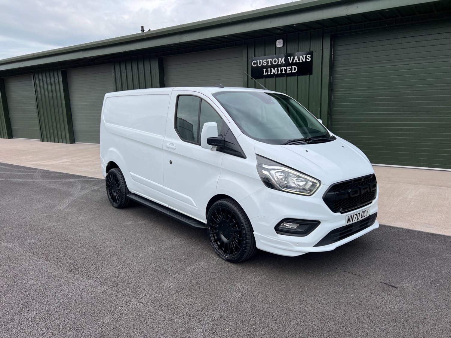 Ford Transit Custom Listing Image