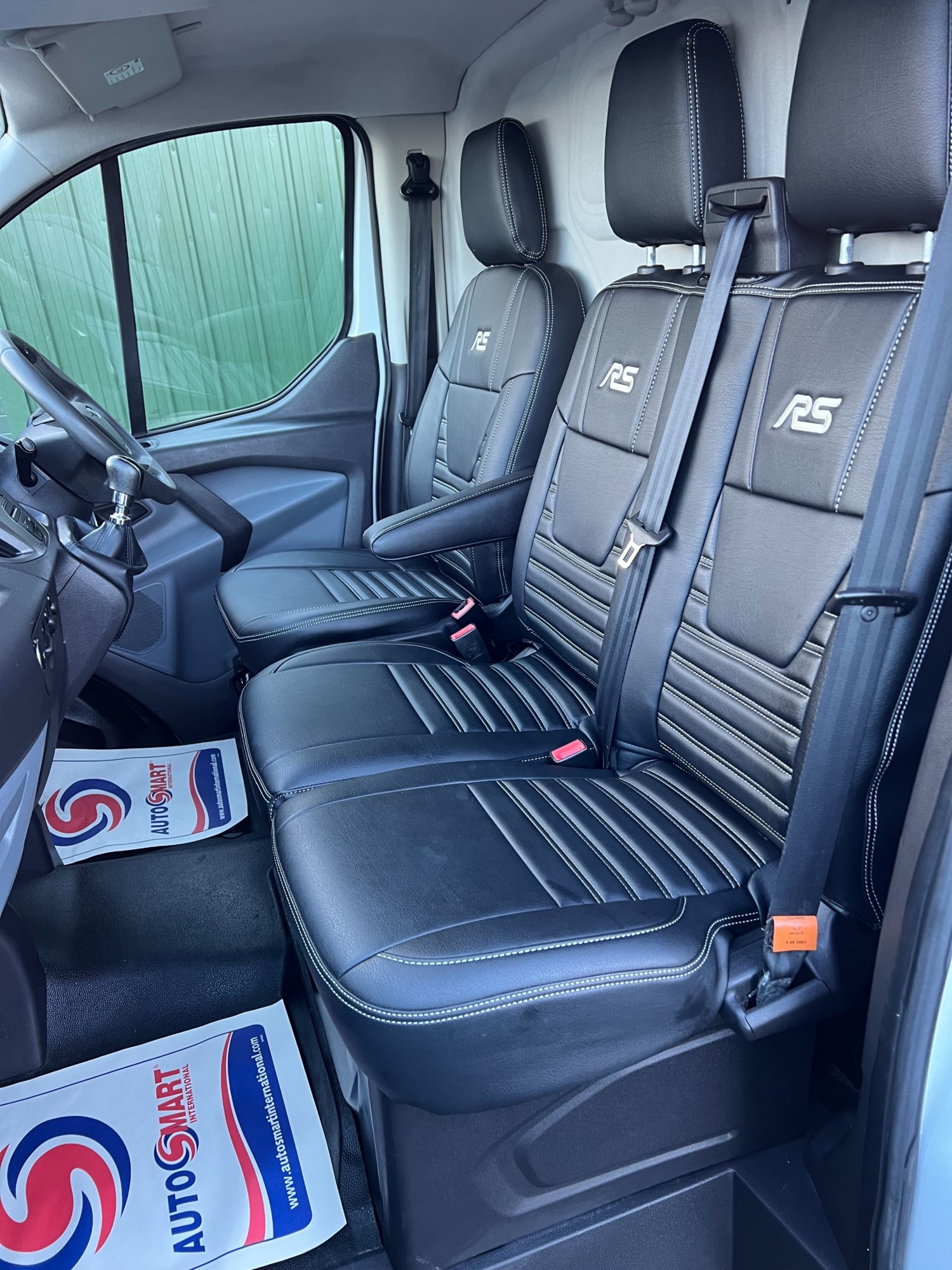 Ford Transit Custom Listing Image