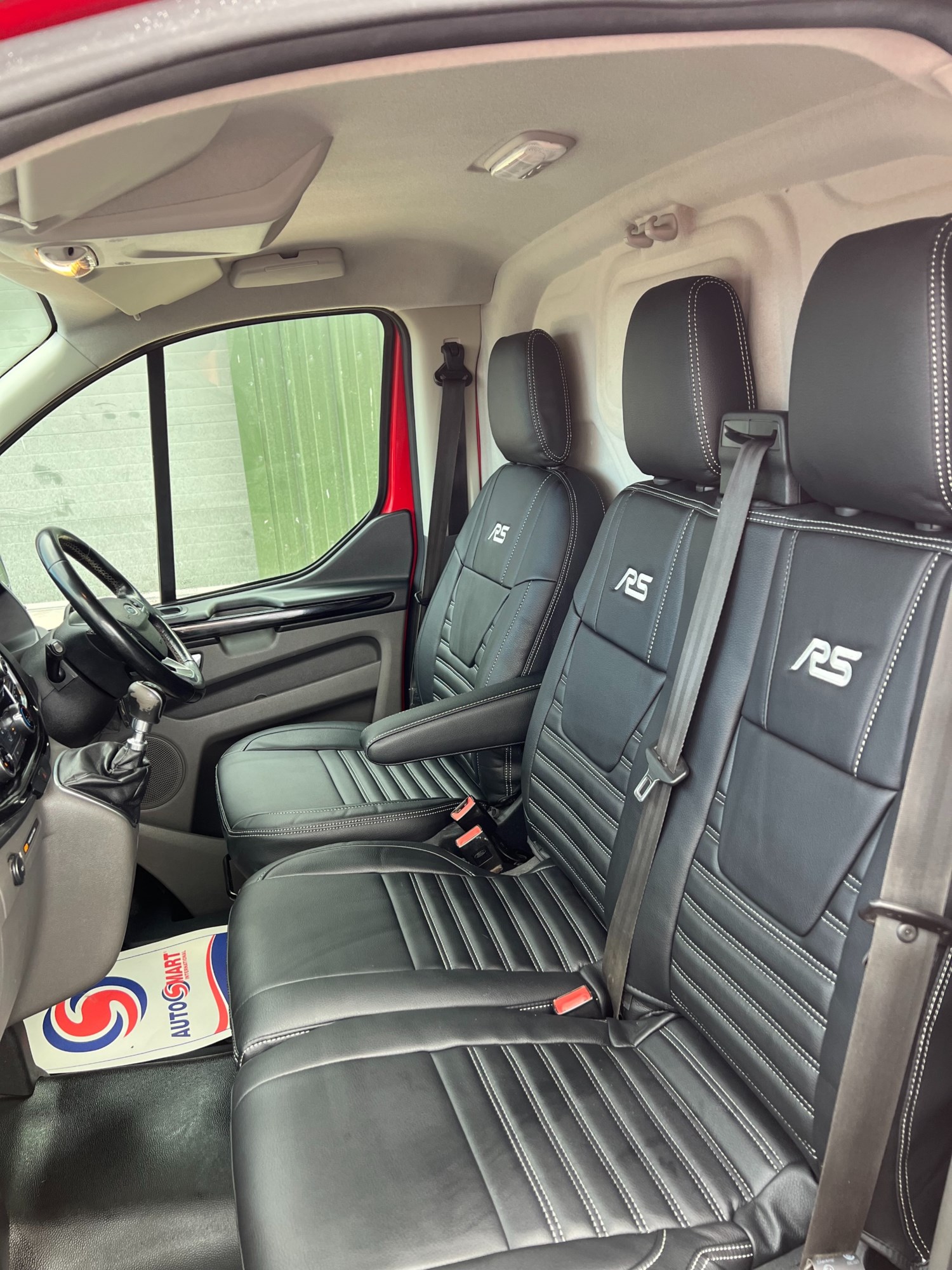 Ford Transit Custom Listing Image