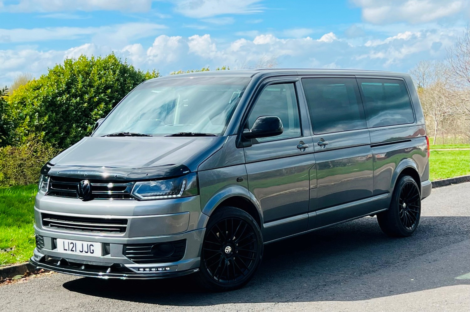 Volkswagen TRANSPORTER SHUTTLE Listing Image