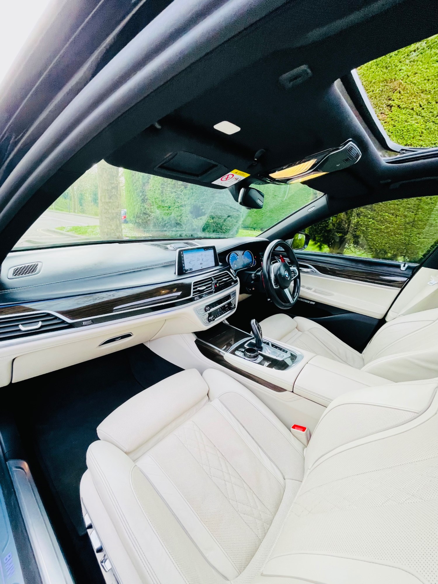 BMW 7 Series Listing Image